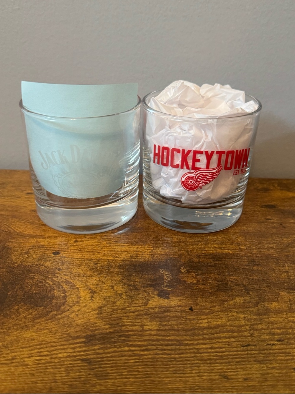 Vintage‎ Detroit Red Wings Hockeytown Jack Daniel’s Old No. 7 Rocks Glass Set